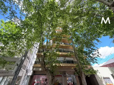 APTO CRÉDITO - Departamento en venta de 2 ambientes con patio - Villa Ballester Centro