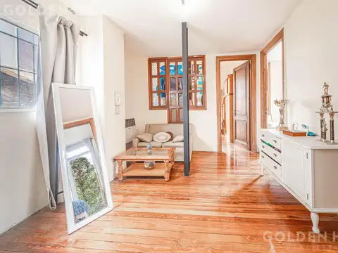 Depto Tipo Casa en Venta 70 años