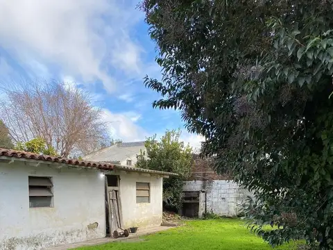 Casa 4 ambientes con 1 baño