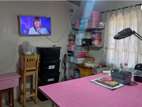 Casa 3 ambientes con 1 baño