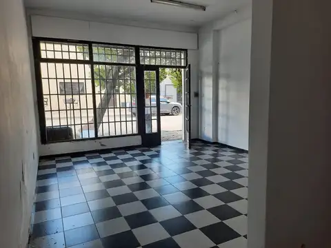 Local en Alquiler en Observatorio, $ 300.000
