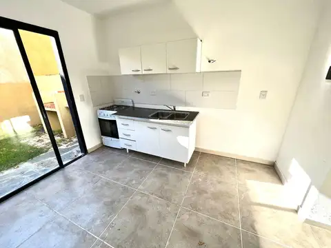 Depto Tipo Casa 3 ambientes con 1 baño