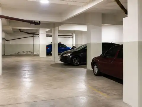 Venta Cochera doble Villa Ortuzar Fija y Cubierta