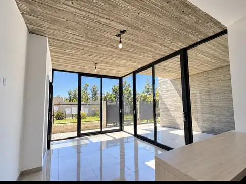 Depto Tipo Casa en Venta con 1 cochera