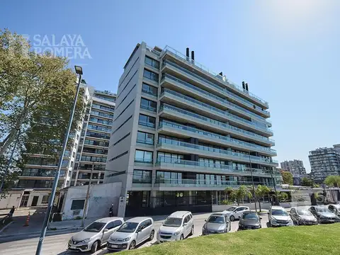 Departamento Semipiso con vista al rio en olivos Residencia de Lujo