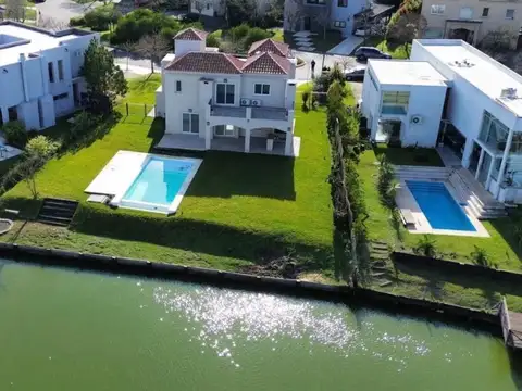 Casa en Alquiler de 3 dormitorios