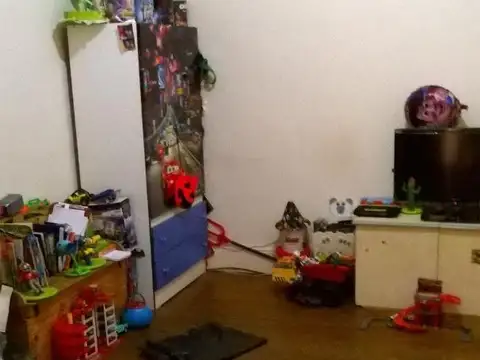Depto Tipo Casa en Alquiler 80 años