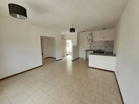 Depto Tipo Casa 3 ambientes con 1 baño