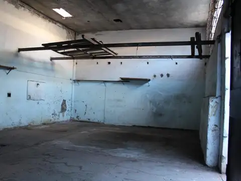 Galpón PH en Lomas Del Mirador