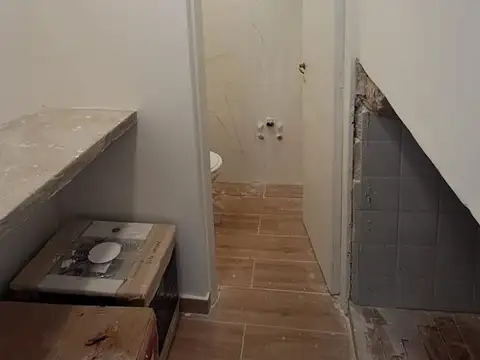 VTA. CASA 4 AMB C/CHOCH.VILLA ORTUZA REFACCIONADA