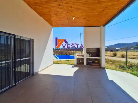 Casa con quincho y piscina- Cerrillos- Los Adobes