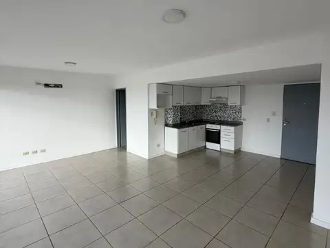 Departamento en Alquiler en Haedo, $ 500.000