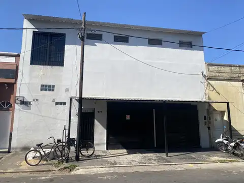Ubicación estratégica Galpon venta 800m2 Piñeyro