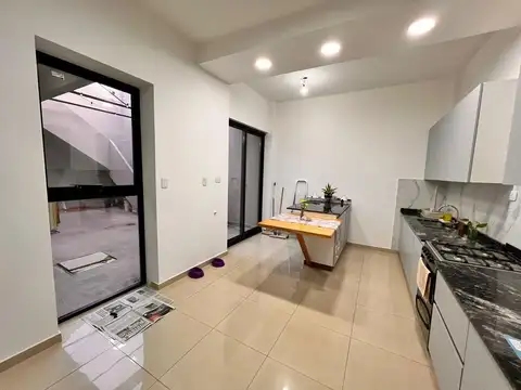 Casa en Venta en Barrio Naón, USD 295.000