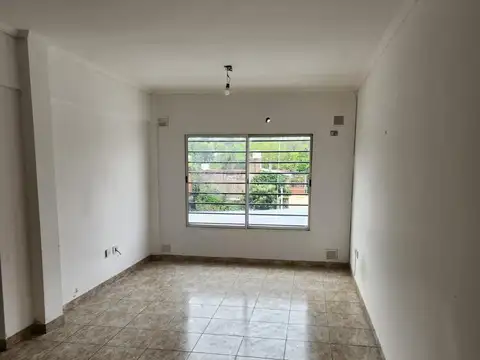 Departamento de 2 amb. amplios  en San justo
