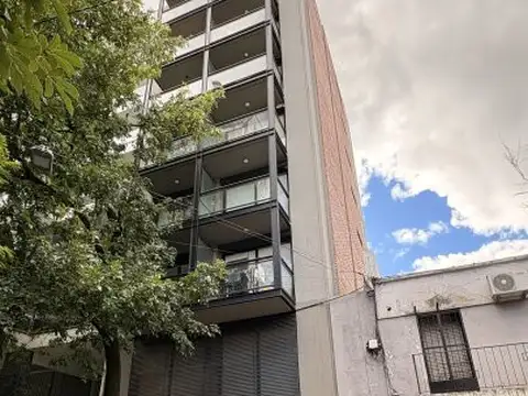 Zona Río, 1 Dorm. Al frente con Balcón.