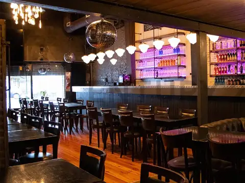 VENTA FONDO DE COMERCIO GASTRONOMICO. HABILITACIÓN VIGENTE.  AV. EMILIO CASTRO 7600, BARRIO NAÓN.
