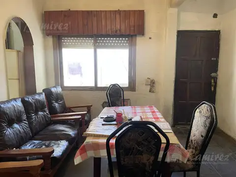 Casa 3 ambientes con 2 baños