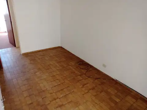 2 dormitorios en alquiler en Republica De La Sexta