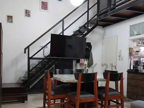 VENTA PH 4 AMBIENTES EN VILLA BONICH.LUMINOSO