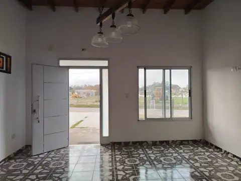 Casa en venta en Barrio Privado Laguna Azul – Spegazzini