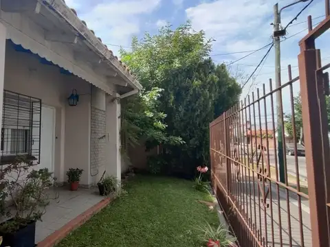 Manuelita Rosas 2100