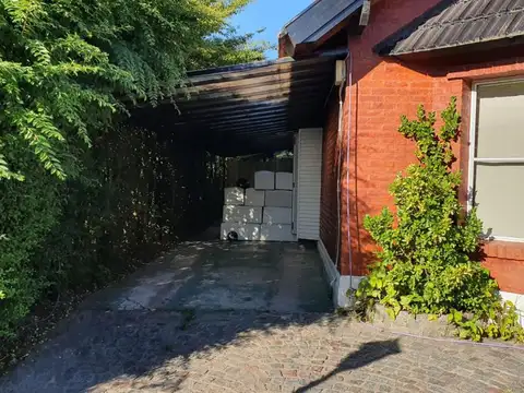 Casa 4 ambientes con 1 baño