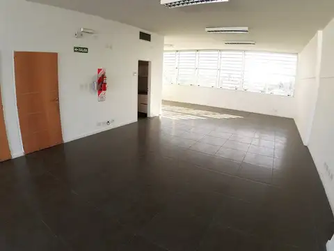 Oficina en Alquiler al Sur