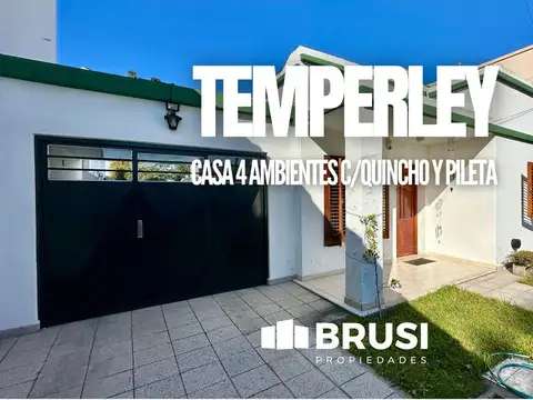 Venta Casa 4 ambientes con quincho y pileta en Temperley