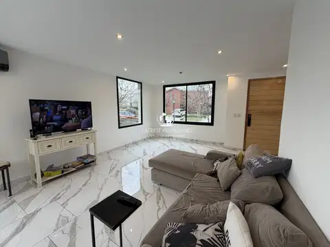 Casa en Alquiler en Los Jazmines, USD 1.500