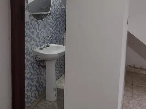 alquiler PH 2 ambientes con patio y parrilla