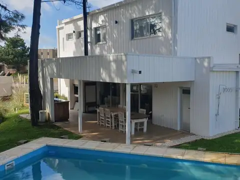 Casa en Alquiler Temporal de 6 dormitorios