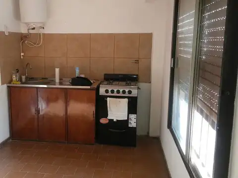 Casa en Alquiler en El Palomar, $ 400.000