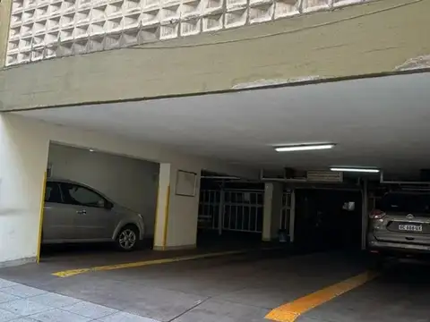 VENTA COCHERA FIJA CUBIERTA MONTACARGAS RECOLETA