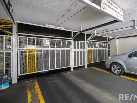 VENTA COCHERA FIJA CUBIERTA MONTACARGAS RECOLETA