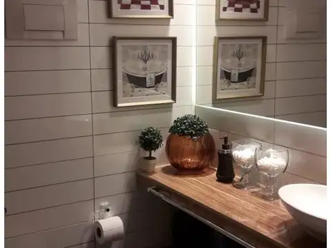 Av Gral Luis Maria Campos 200