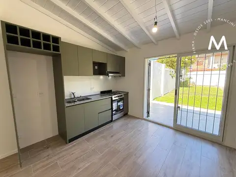 Casa 4 ambientes con 1 baño