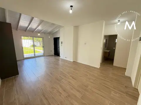 Casa en Venta con 1 cochera