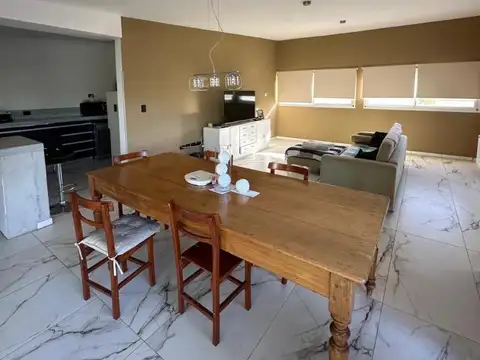 Casa en Alquiler Temporal en Coronel Olmedo, USD 2.300