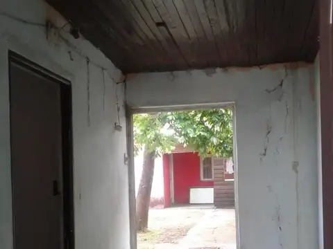 PROPIEDAD EN VENTA SOBRE AV PERON SAN MIGUEL