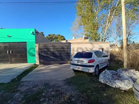 151 BIS entre 523 y 524 -  Casa en venta nueva en Melchor Romero.