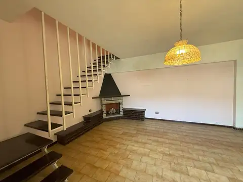 PH 3 ambientes con cochera en Lomas de Zamora 