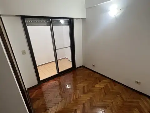 Machain 4000, Piso 1