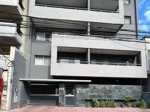 PERON 600 , Piso 4º