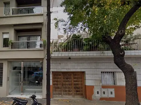 Dean Funes al 1100 y Av. San Juan. Semipiso. Piso 1. Al frente. 2 ambientes. Balcón. 74 m2 Totales. 52 m2 cubiertos. Patio 22 m2. Cochera fija cubierta. Terraza común con Sum y Parrilla