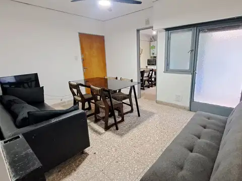 José Cubas 3300, Piso 1