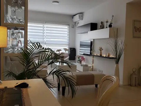 San Isidro Departamento ·2 Ambientes · 1 Cochera y baulera.-   Dep