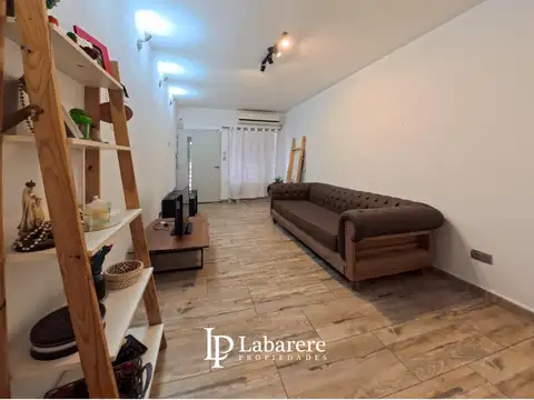 Depto Tipo Casa en Venta de 4 ambientes