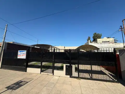 VENTA CASA 3 DORMITORIOS MERLO