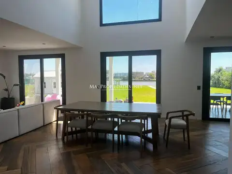 Casa en Venta en Cruz del Sur, USD 340.000